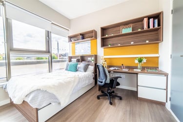 1 bed studio, Calton Road, Holyrood, Edinburgh, EH88DP - Image 5